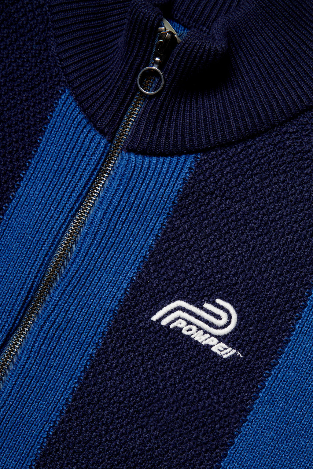 STRIPED TRACK