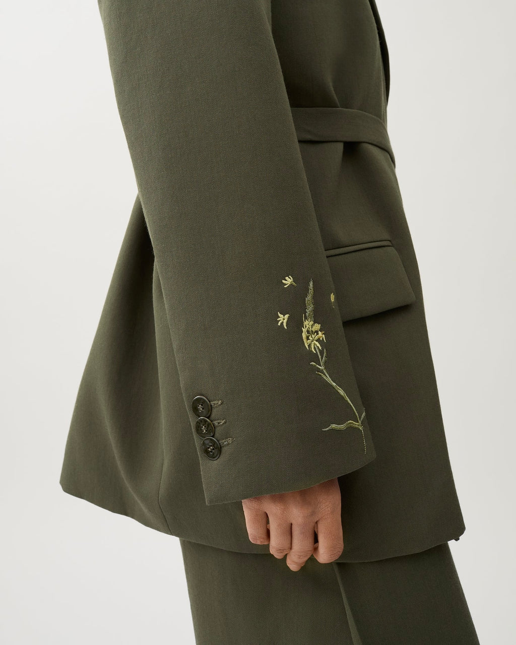 STAND EMBROIDERY